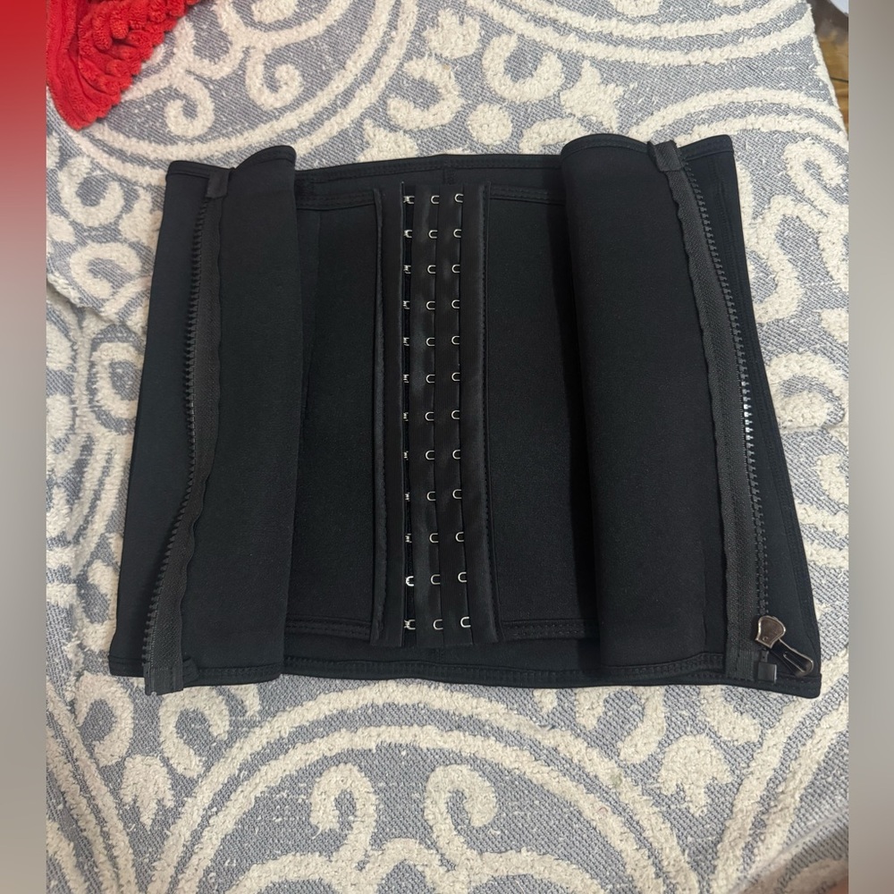 Black Shapelust Size Small Waist Trainer Hooks The Mid Shaper Shapewear Faja
